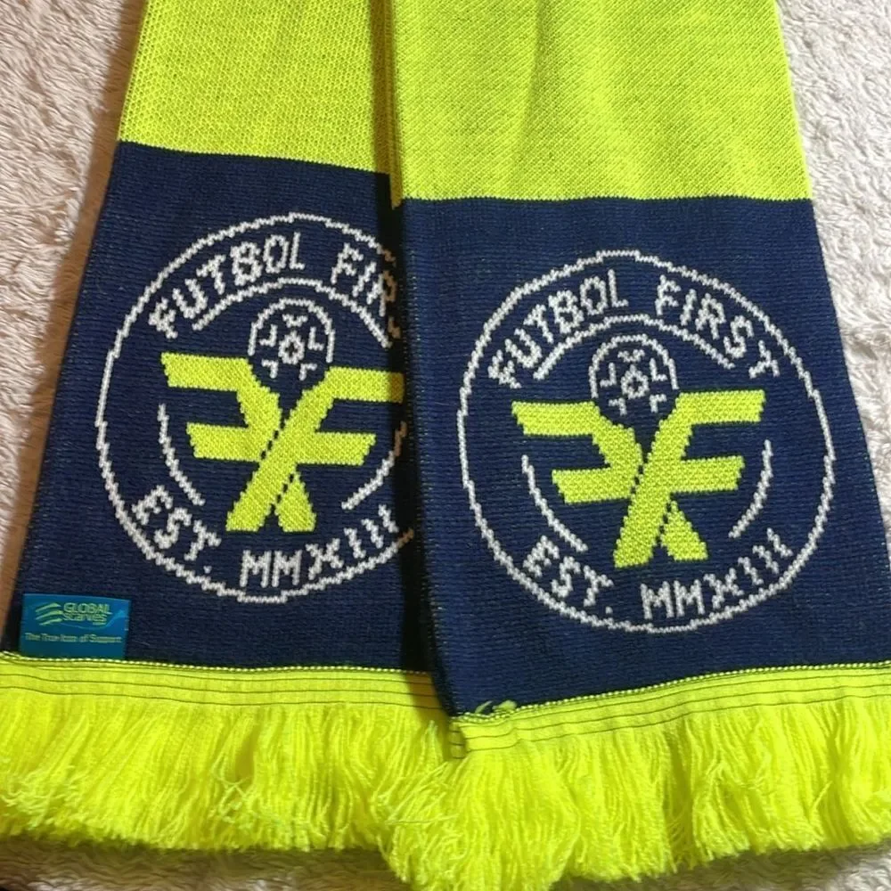 Futbol first scarf